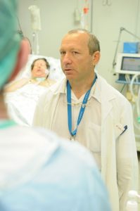 בתמונה: ד"ר ירון בר-לביא, מנהל מחלקת טיפול נמרץ נשימתי ברמב"ם