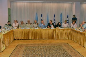 שר הביטחון, אביגדור ליברמן, במפגש מיוחד עם ראשי רשויות בצפון בנושא מיגון העורף