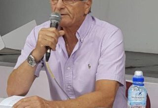 יו״ר אומ״ץ פליצה פנחס פלד