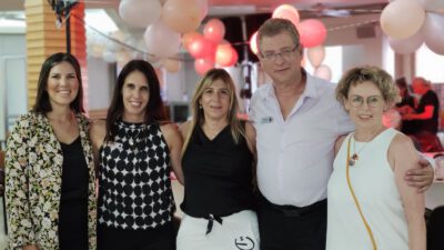 הצוות המוביל בפתיחת "מועדון שהחיינו". צילום באדיבות בית האבות